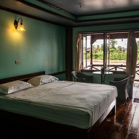 Nongsak Riverside Guesthouse & Nongsak Guesthouse Ban Khon Exterior photo